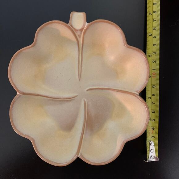 Frankoma Shamrock Four Leaf Clover 223 Pottery Desert Gold Trinket / Candy Dish - Picture 2 of 4